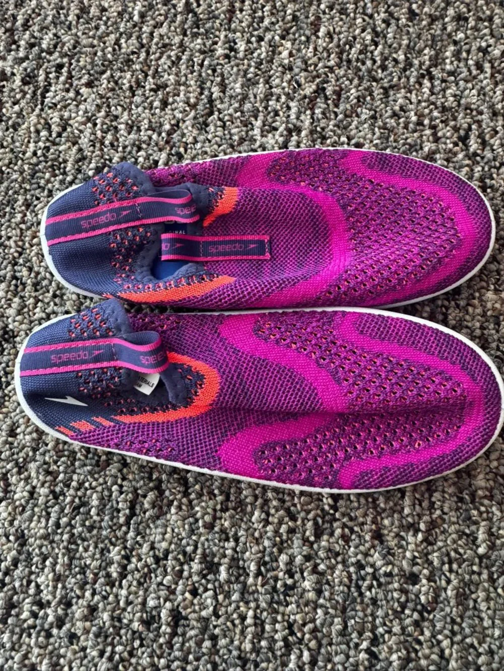 Speedo water shoes